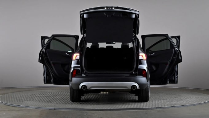 2022 Ford Kuga