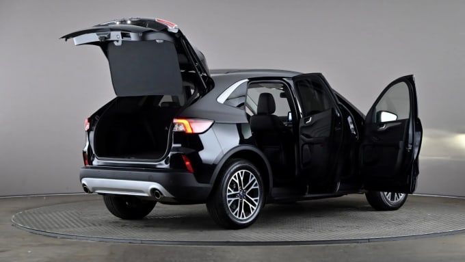 2022 Ford Kuga