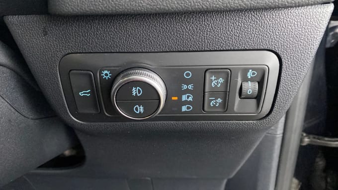 2022 Ford Kuga