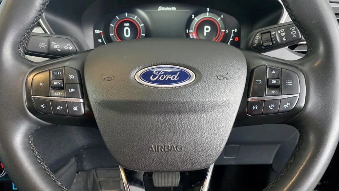 2022 Ford Kuga