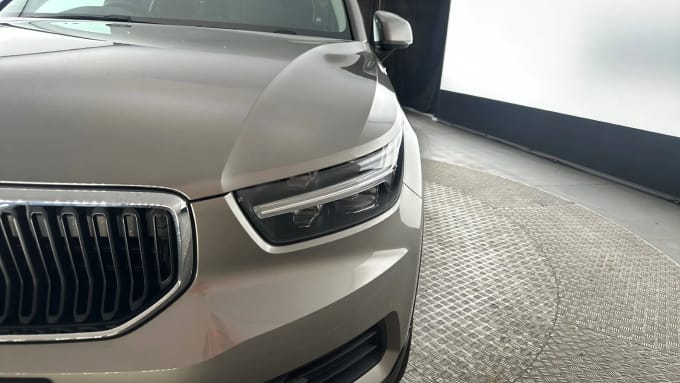 2021 Volvo Xc40