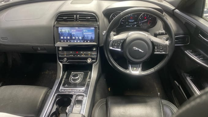 2019 Jaguar Xe