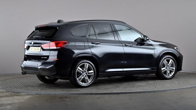 2022 BMW X1