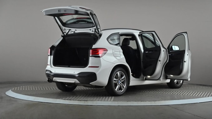 2022 BMW X1