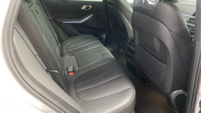 2022 BMW X5