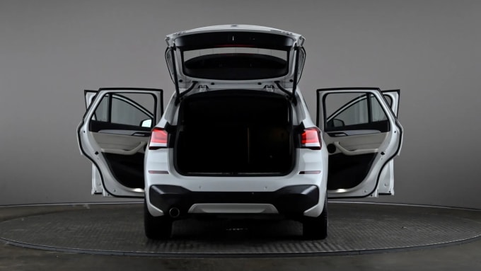 2021 BMW X1