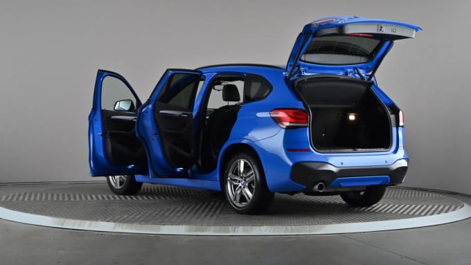 2022 BMW X1