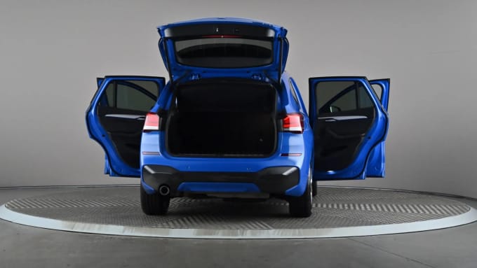 2022 BMW X1