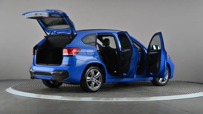 2022 BMW X1