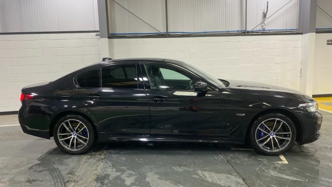 2022 BMW 5 Series