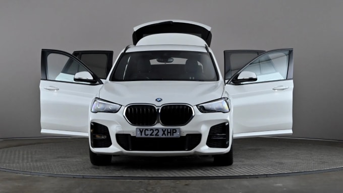 2022 BMW X1