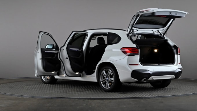 2022 BMW X1