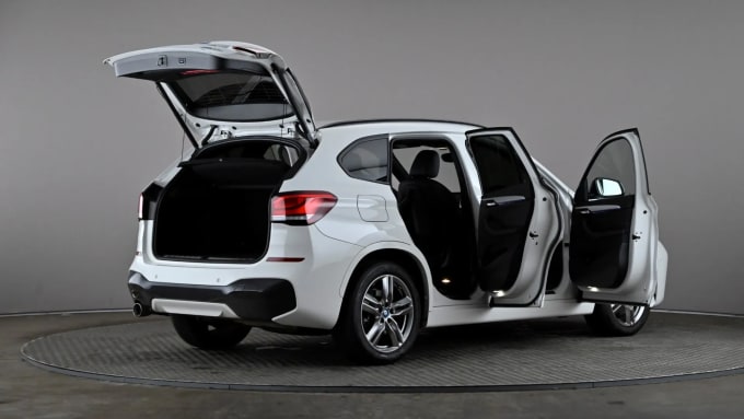 2022 BMW X1
