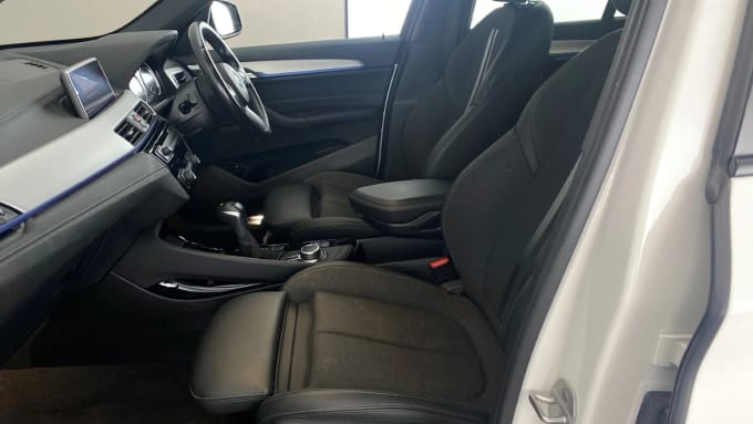 2022 BMW X1