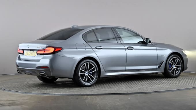 2022 BMW 5 Series