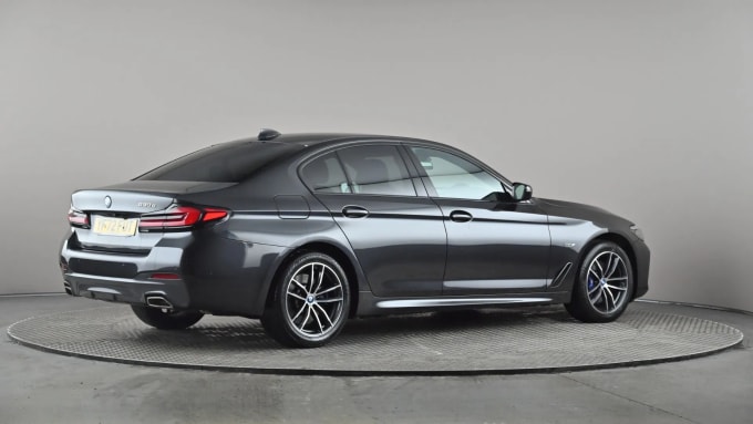 2022 BMW 5 Series