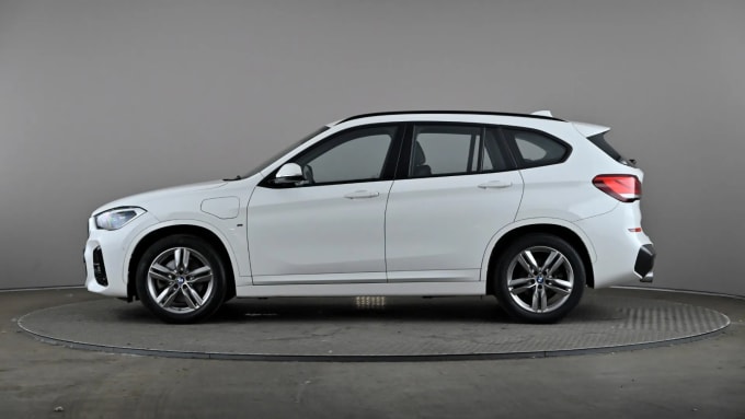 2021 BMW X1