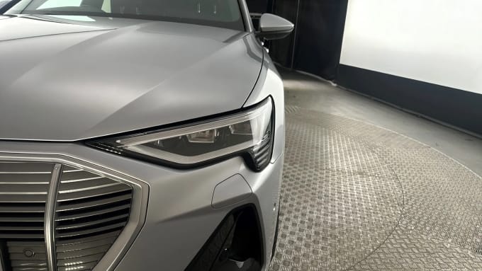 2021 Audi E-tron