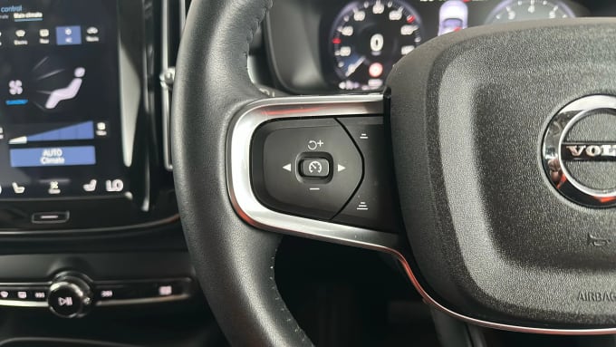 2020 Volvo Xc40