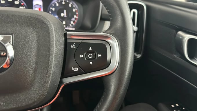 2020 Volvo Xc40