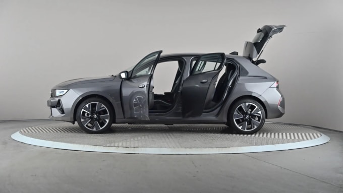 2024 Vauxhall Astra
