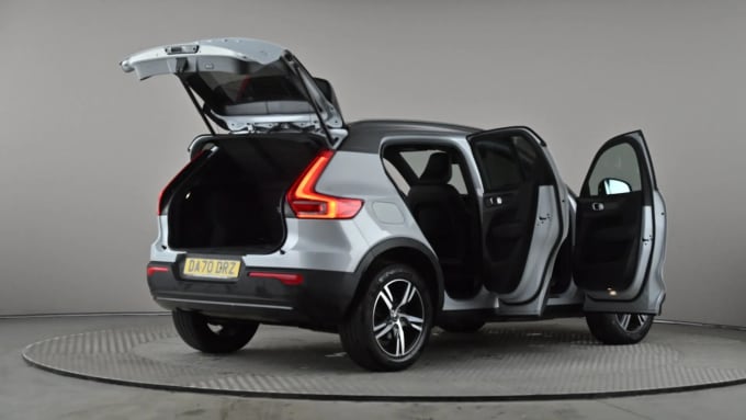 2020 Volvo Xc40