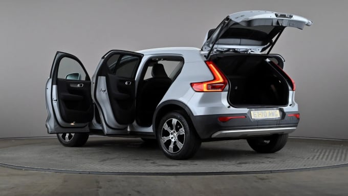 2021 Volvo Xc40