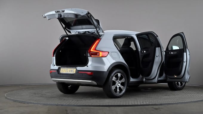 2021 Volvo Xc40