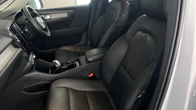 2021 Volvo Xc40