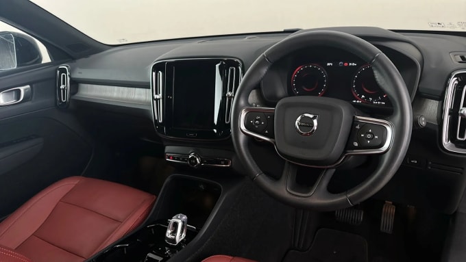 2021 Volvo Xc40