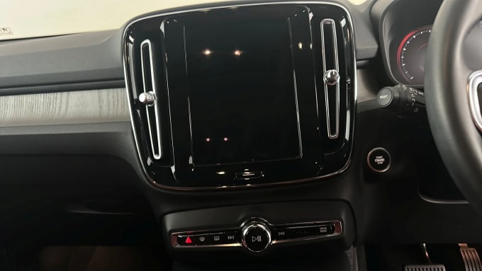2021 Volvo Xc40