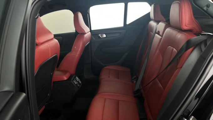 2021 Volvo Xc40
