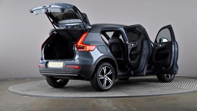 2021 Volvo Xc40