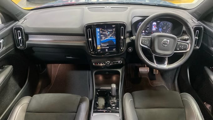 2021 Volvo Xc40