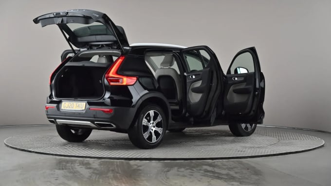 2020 Volvo Xc40