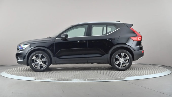 2022 Volvo Xc40