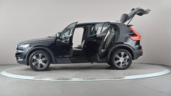 2022 Volvo Xc40