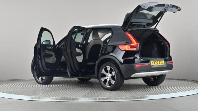 2022 Volvo Xc40