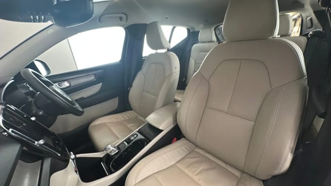 2022 Volvo Xc40
