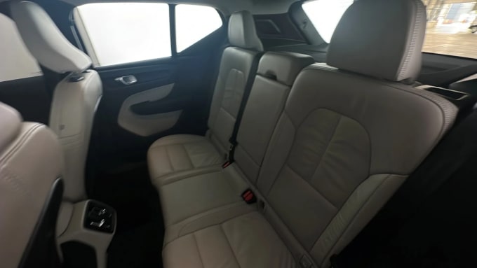 2022 Volvo Xc40