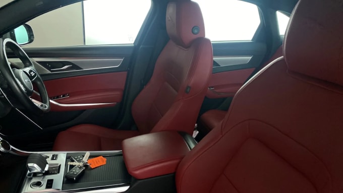 2021 Jaguar Xf