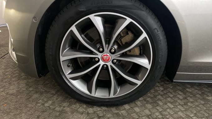 2021 Jaguar Xf
