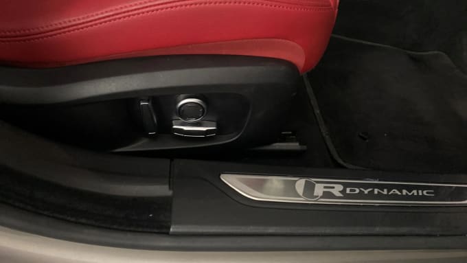 2021 Jaguar Xf