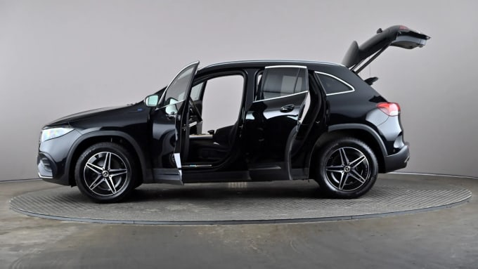 2022 Mercedes-benz Eqa