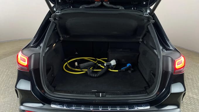 2022 Mercedes-benz Eqa