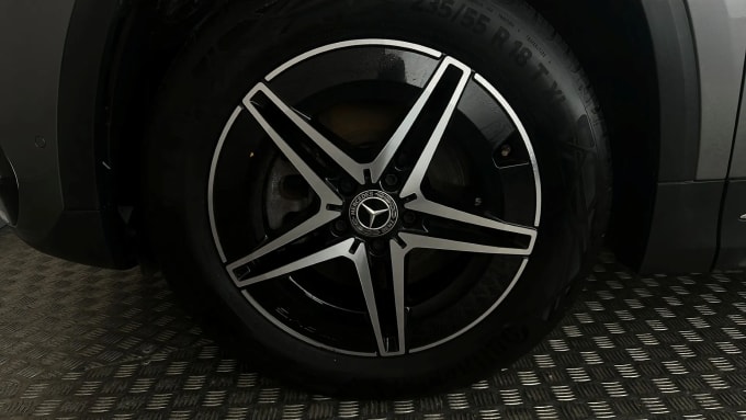 2022 Mercedes-benz Eqa