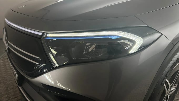 2022 Mercedes-benz Eqa