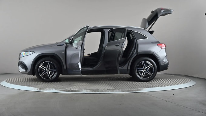 2022 Mercedes-benz Eqa