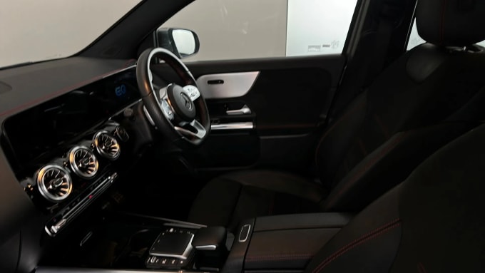 2022 Mercedes-benz Eqa