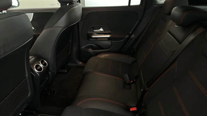 2022 Mercedes-benz Eqa